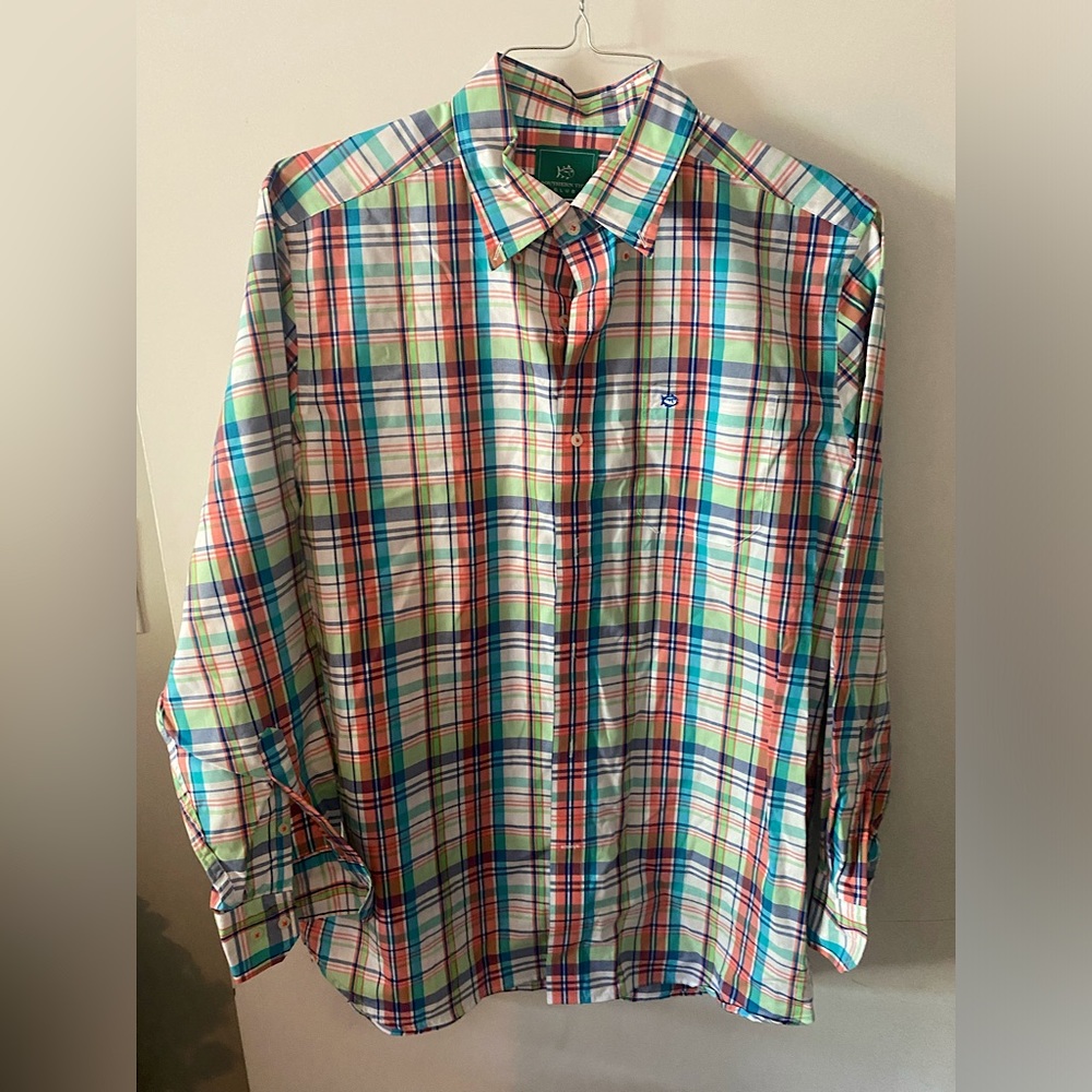 Southern Tide men’s plaid button down Size medium
